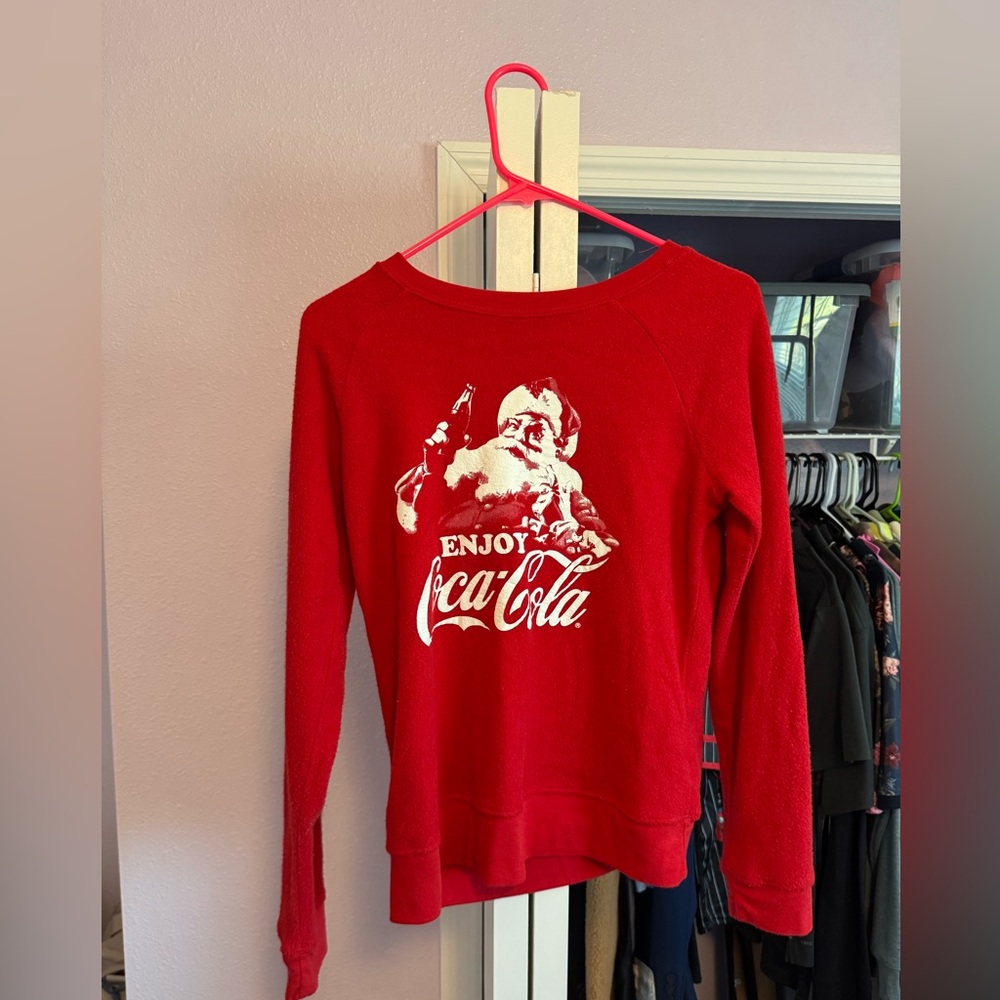 Enjoy Coca-Cola Women’s XS Christmas Long Sleeve Crew Neck Sweatshirt. Used